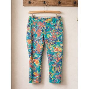 ZELOS Curvy Green Floral Capri Leggings